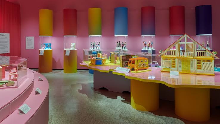 Barbie: The Exhibition — Design Museum, Londra, 2024–2025.